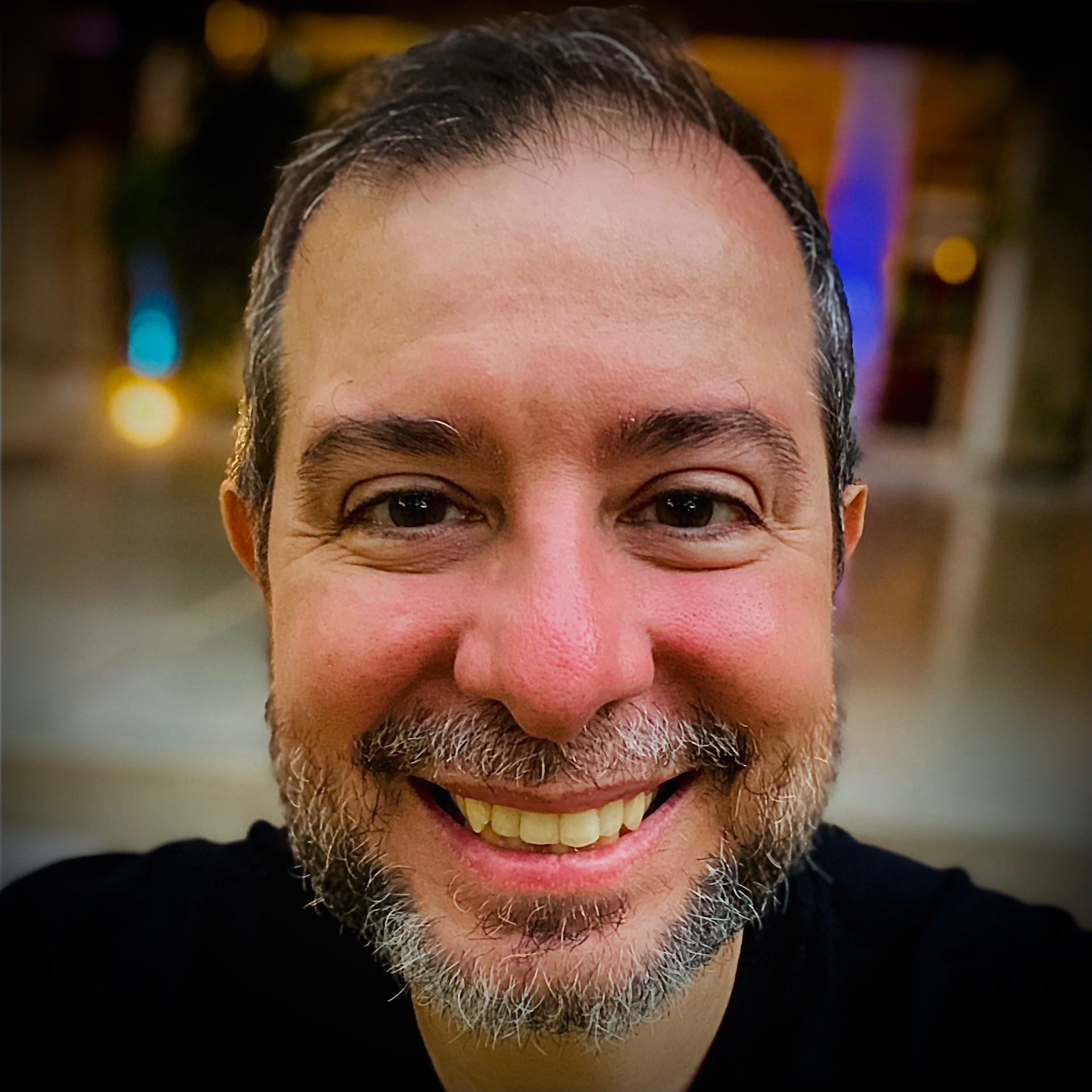 Retrato sorridente de Fabio Pupo